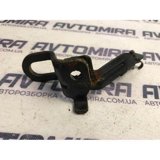 Подъемная скоба двигателя Opel Zafira B 1.6 16V 2005-2011 55560096